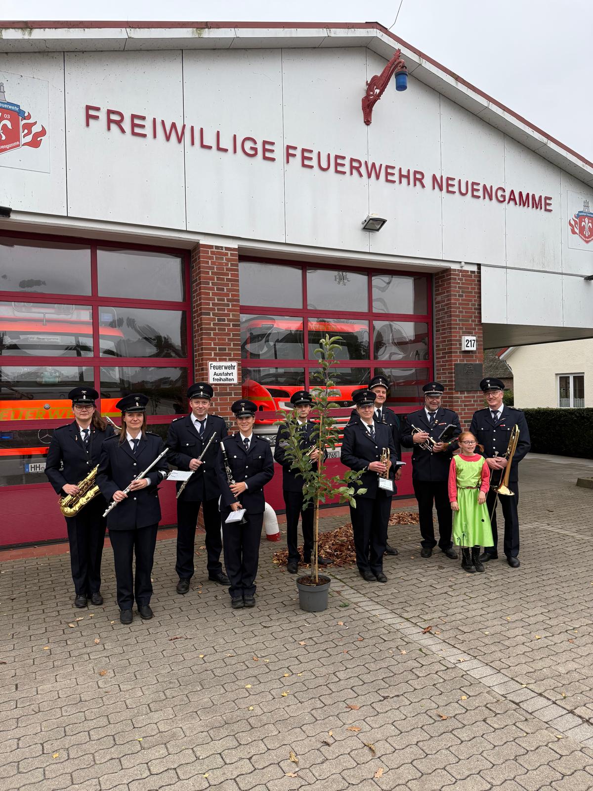 PHOTO 2025 10 08 18 58 18