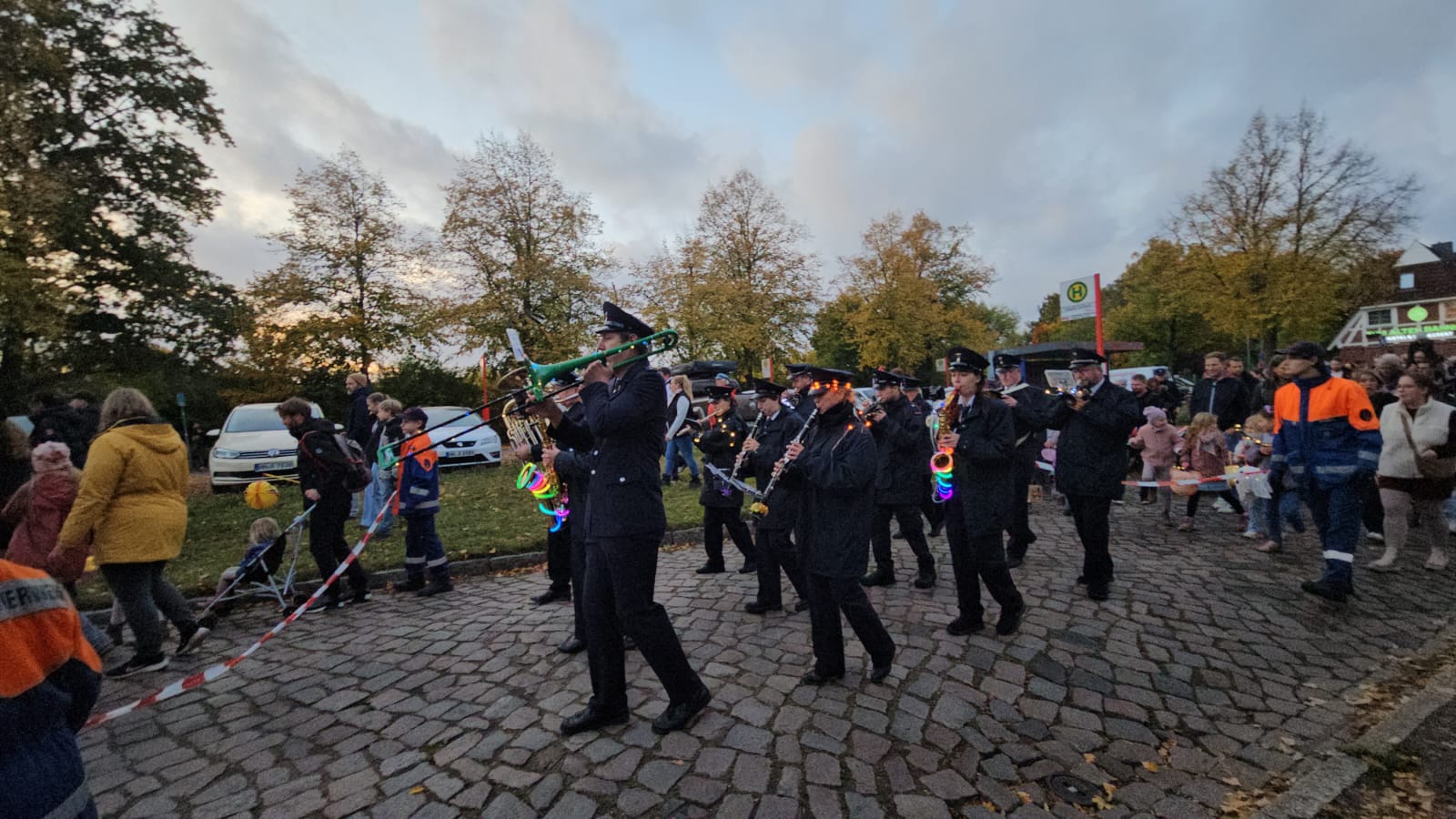 PHOTO 2025 10 10 22 00 19